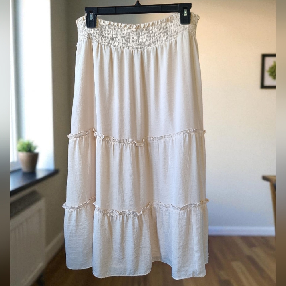 Vince Camuto Elegant Cream Women's Tiered Boho Lined Skirt Size M